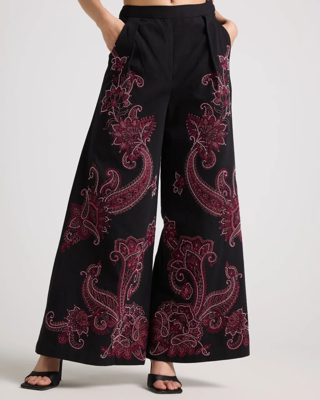 Black Daisy 3D Applique Top And Paisley Pants Set