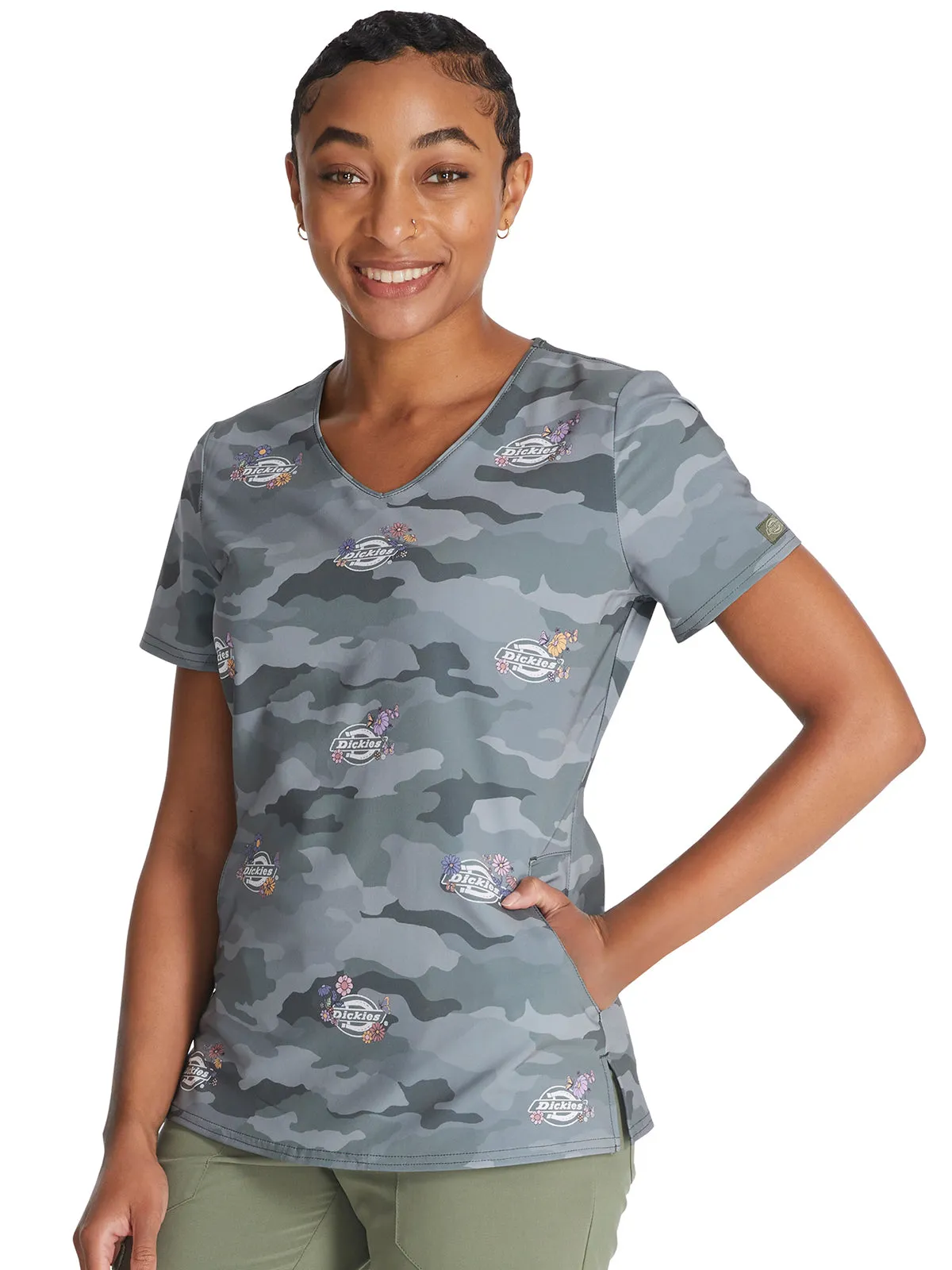 EDS Essentials - Women's V-Neck Print Top