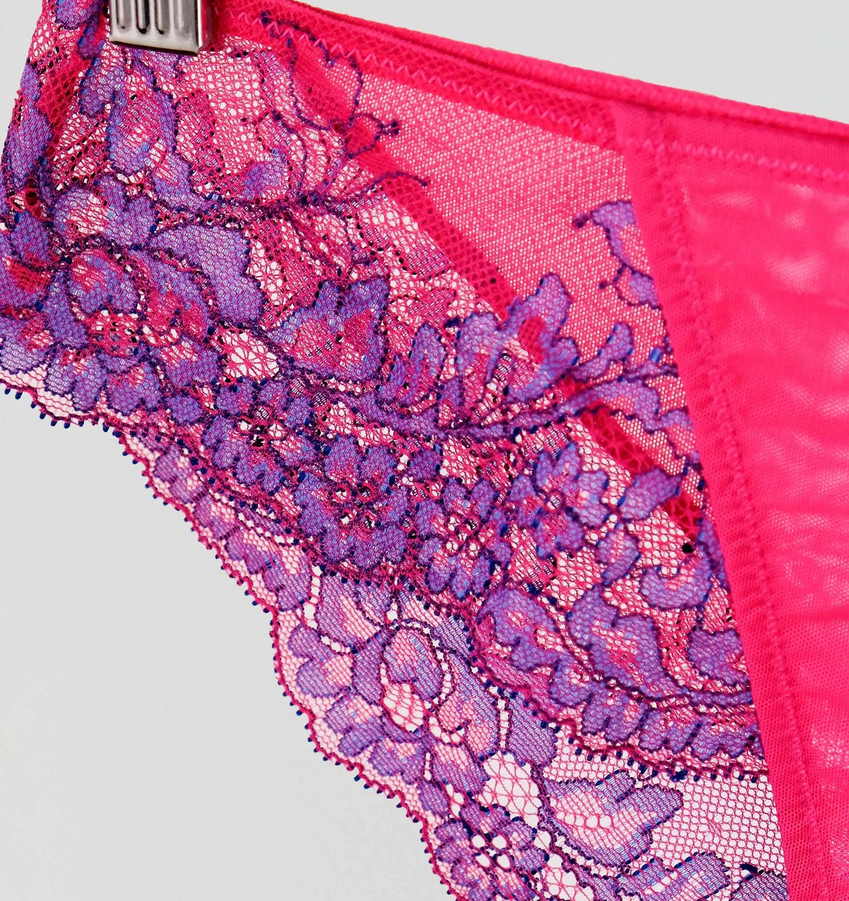 Lace seam-free brazilian [Fuchsia/Indigo]