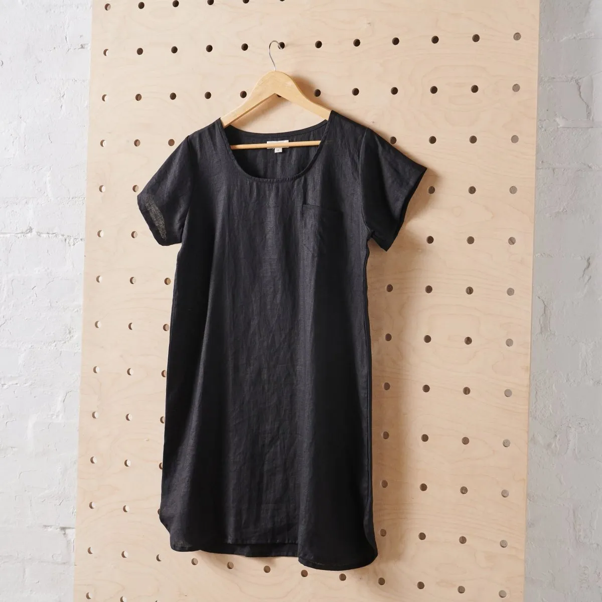 T-Shirt Nightie | Linen - Black