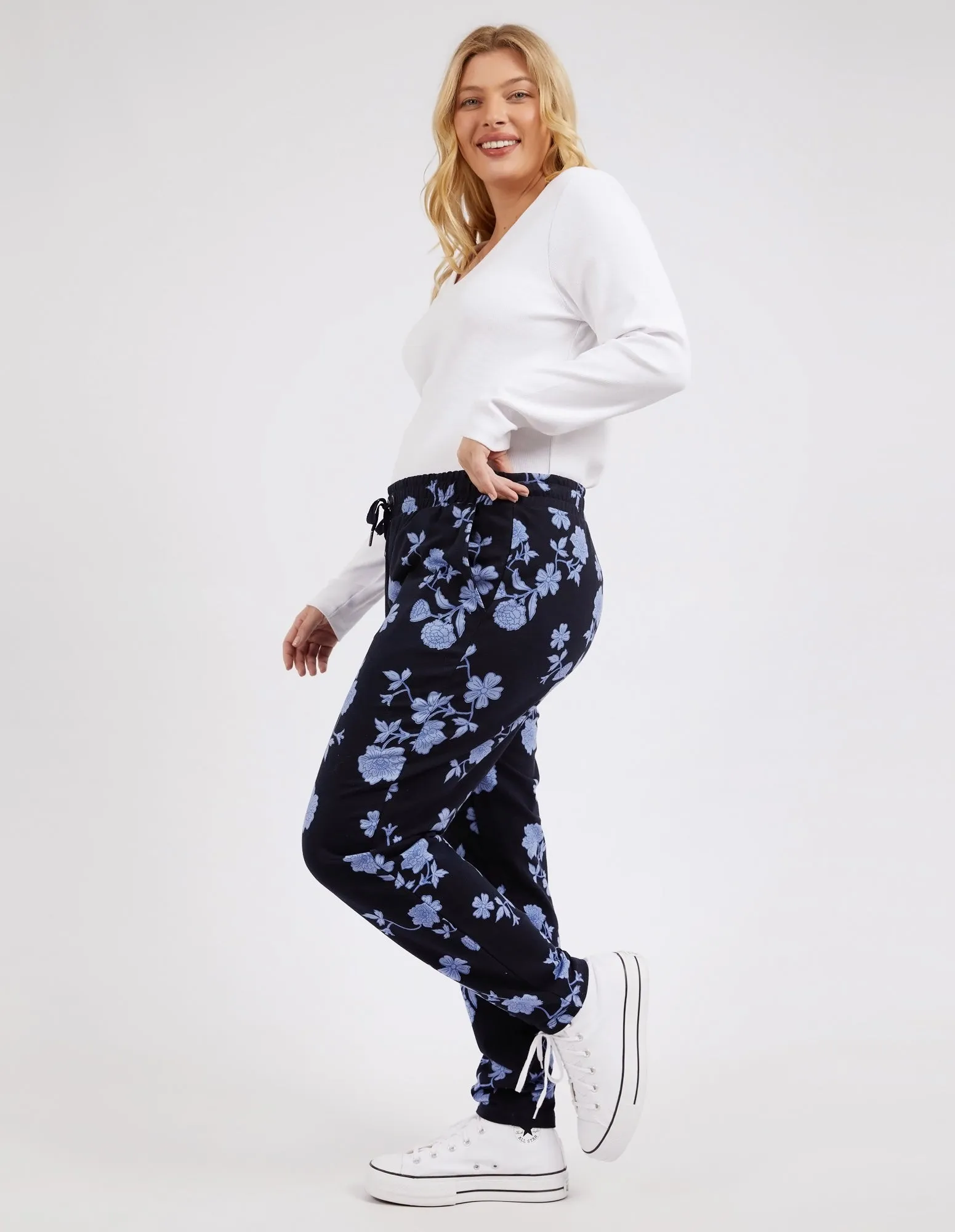 Wallpaper Lounge Pant Navy Floral