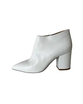 WHITE LOW ANKLE BOOT WITH STACKED HEEL, SIZE 39 and 40